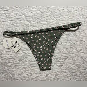 NWT Kulani Kinis. Bottoms